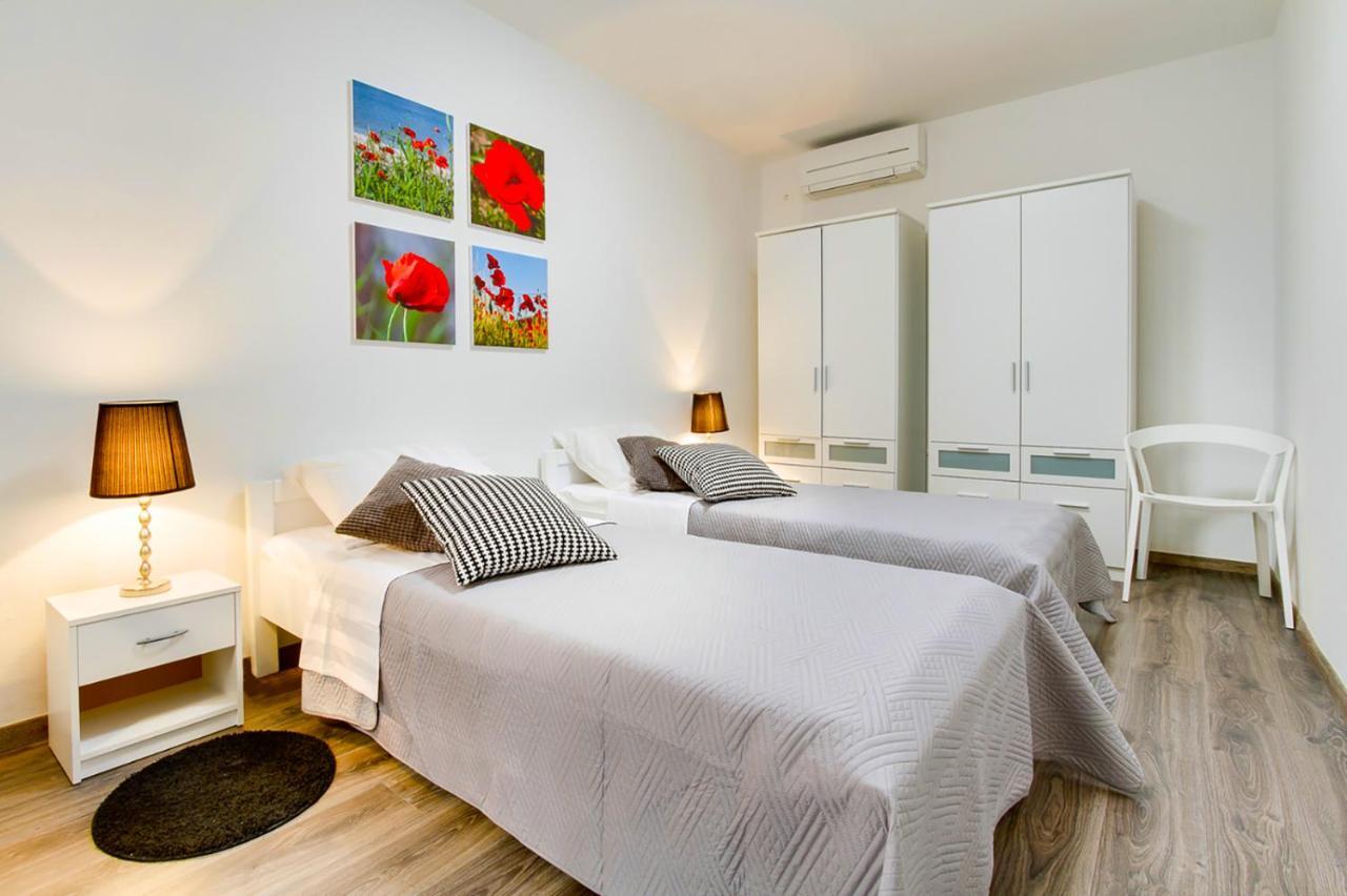 Divinity'S - Old Town Center Apartment ซาดาร์ ภายนอก รูปภาพ