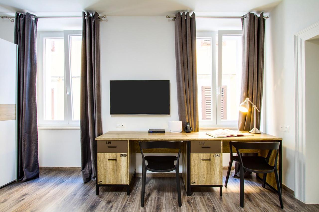 Divinity'S - Old Town Center Apartment ซาดาร์ ภายนอก รูปภาพ